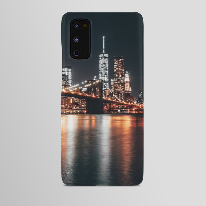 Brooklyn Bridge and Manhattan skyline at night in New York City Android Case