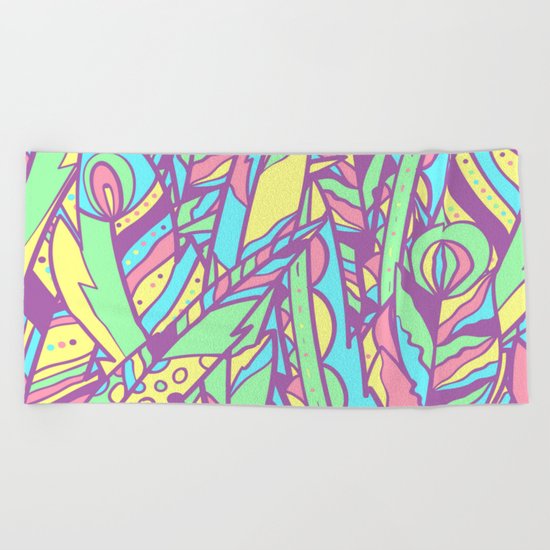FeAThErs Beach Towel