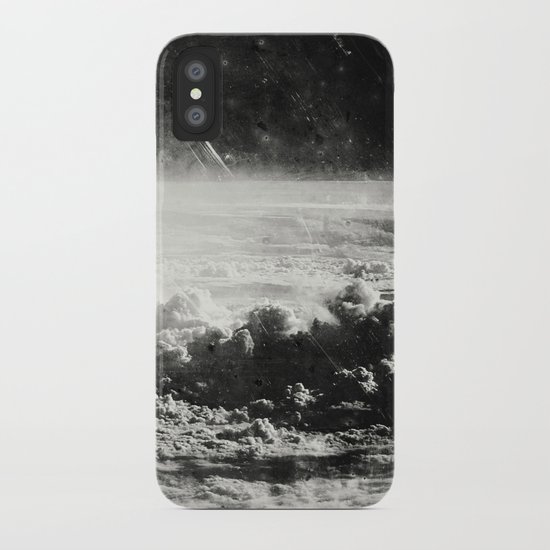 Somewhere Over The Clouds (I iPhone Case