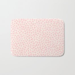 Modern ivory blush pink girly cheetah animal print pattern Badematte