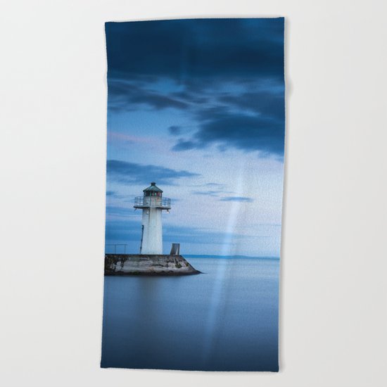 Seeking comfort 2 Beach Towel