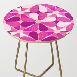 Pink Checkered Daisies Pattern Side Table