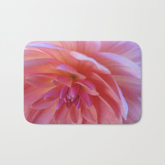 Dahlia 75 Bath Mat