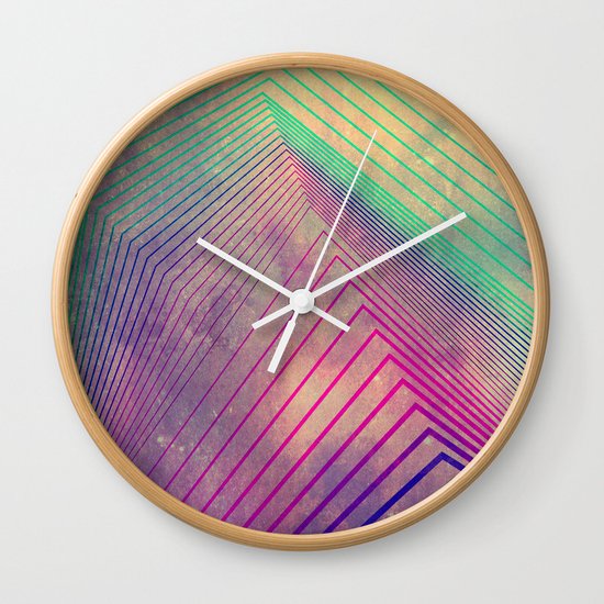 lyyn tyym Wall Clock