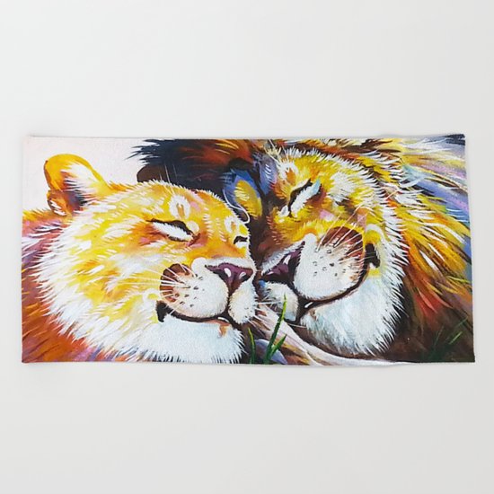 lion love Beach Towel