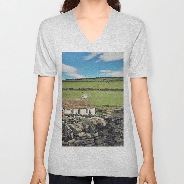 Thatched cottage, Ireland V Neck T Shirt