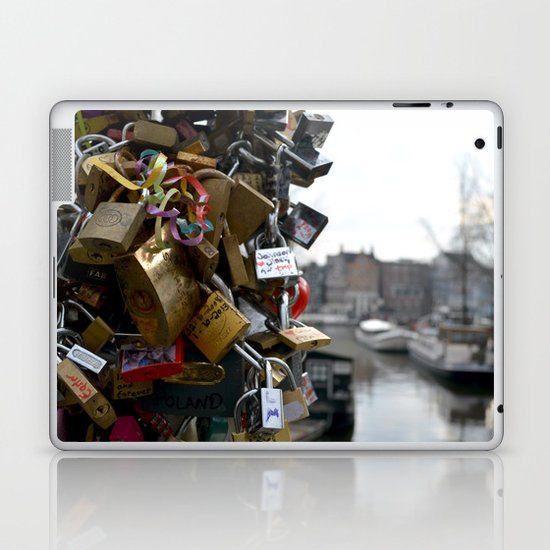 Lovers locks Laptop & iPad Skin