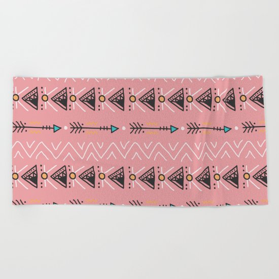 Triangle arrow pattern Beach Towel