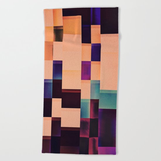 plyyn fyct Beach Towel