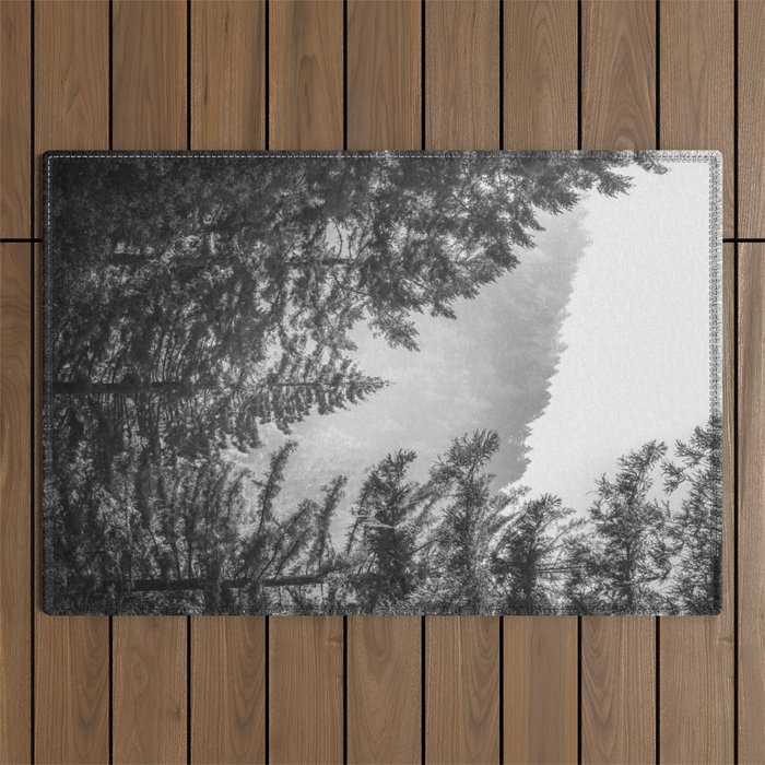 Redwood Park Black and White Outdoor Rug