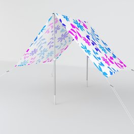 Floral design in blues 1 Sun Shade