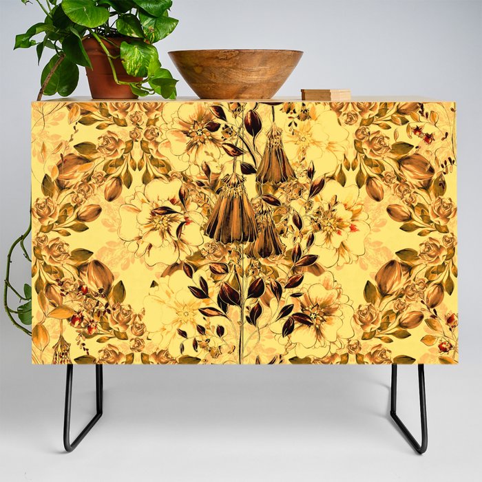 Stunning abundance of flowers - series 1 L Credenza