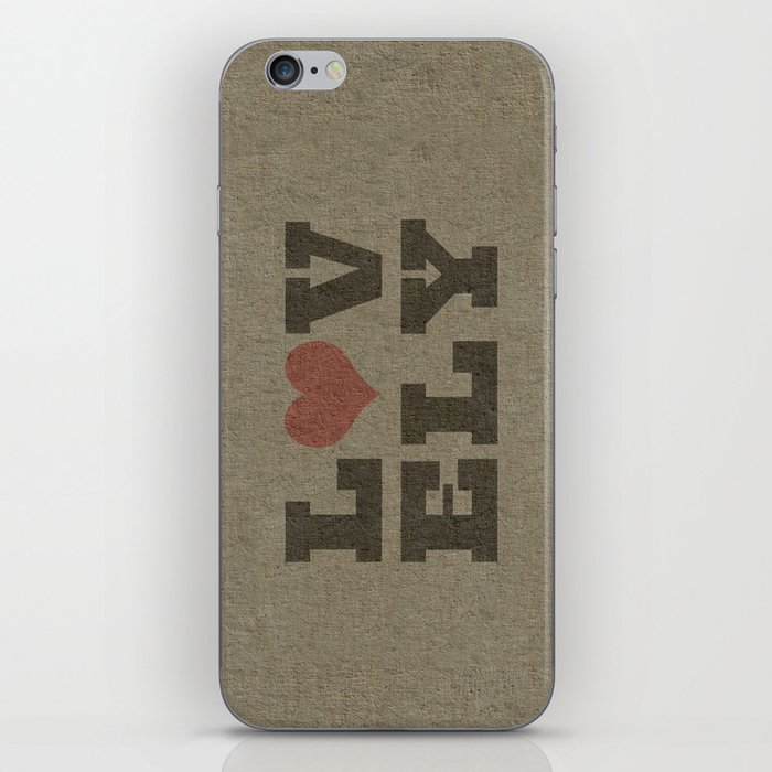L♥vely iPhone Skin