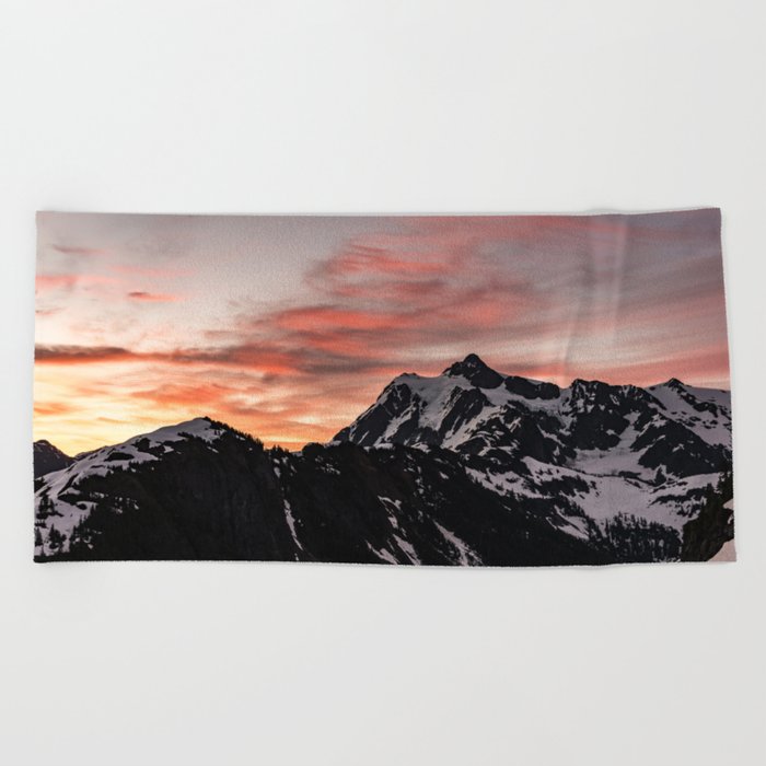 Pink Sky - Cascade Mountains - Nature Photography Beach Towel