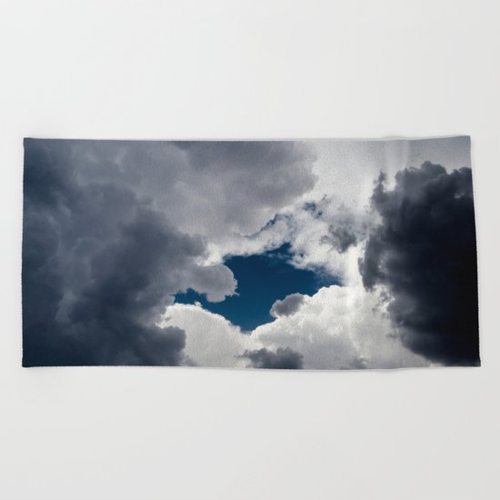 Sky for a dream Beach Towel