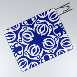 Blue and White Mediterranean Vintage Pattern Picnic Blanket