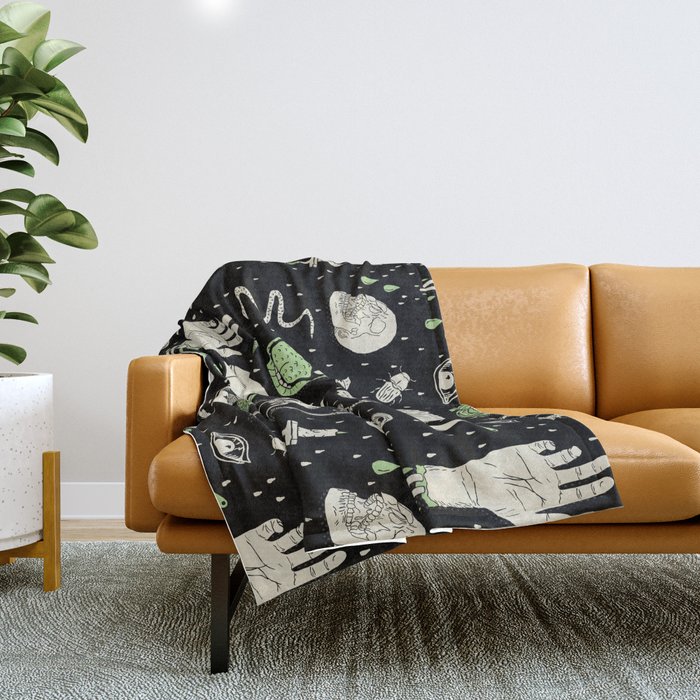 Horror online throw blanket