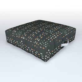 абстрактные пятна на черном фоне Outdoor Floor Cushion