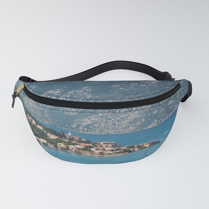 The Bay Fanny Pack 2024 favors