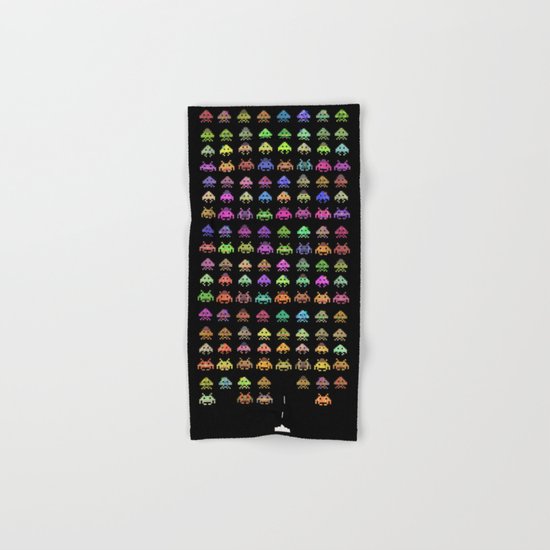 Fashionable Invasion Hand & Bath Towel