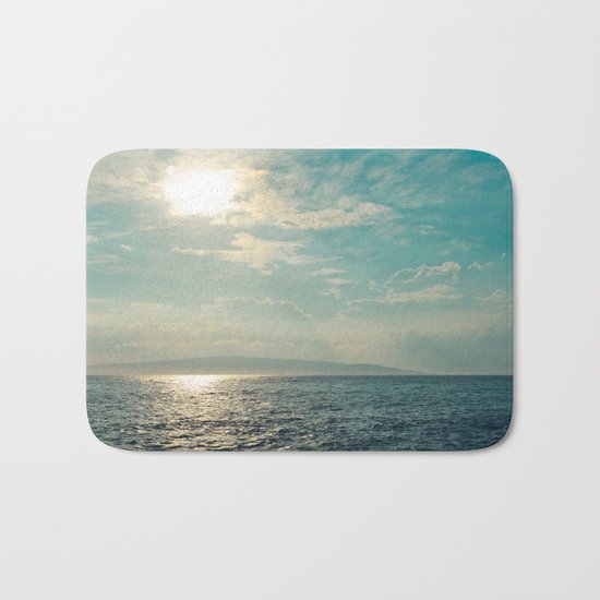 Pā'ako Beach Iridescence Bath Mat