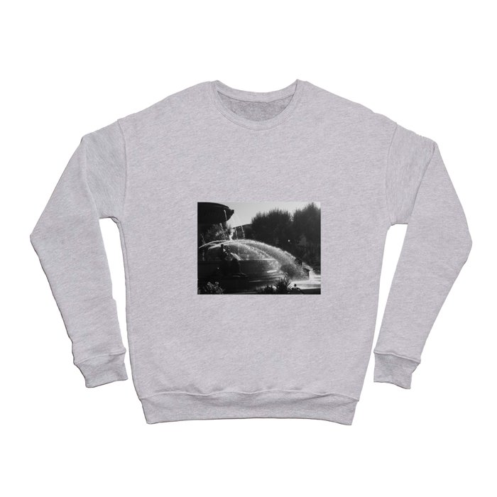 la fontaine de jouvence Crewneck Sweatshirt