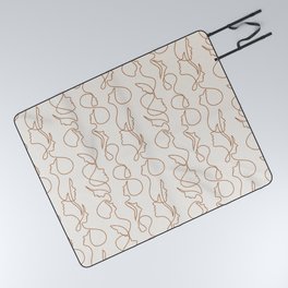 aria flowing faces - gold on cream Picnic Blanket