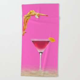 Pink lemonade cocktail - Drinks on the beach and aperitifs! Beach Towel