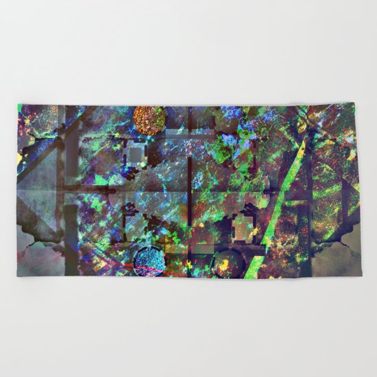 Holografika Beach Towel