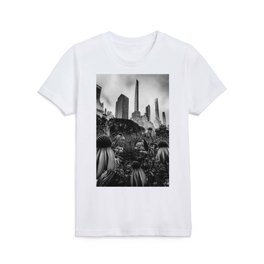 Central Park and Manhattan skyline in New York City black and white Kids T Shirt