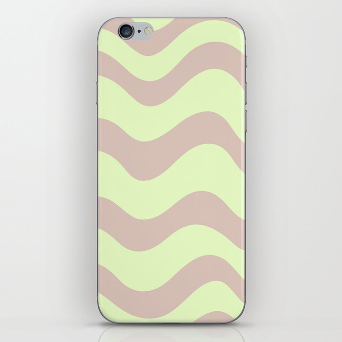 Retro Candy Waves - Lime green and beige iPhone Skin