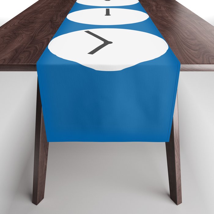 Minimal clock collection 1 Table Runner