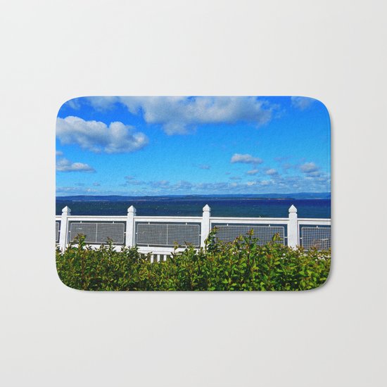 Shoreline Fence Bath Mat