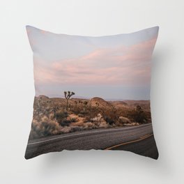 Desert life Throw Pillow