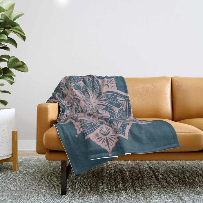 Dark Green Mandala - Hygge Modern Style Throw Blanket