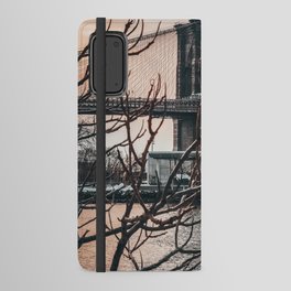 Brooklyn Bridge and Manhattan skyline during winter snowstorm blizzard in New York City Android Wallet Case