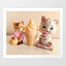 kitten's vanilla ice cream Art Print