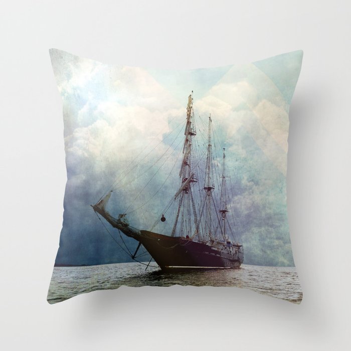Fernweh for distant lands [expedition to Galapagos] Throw Pillow