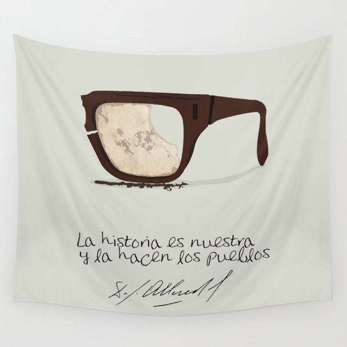 Salvador Allende Lente - TrincheraCreativ Wall Tapestry