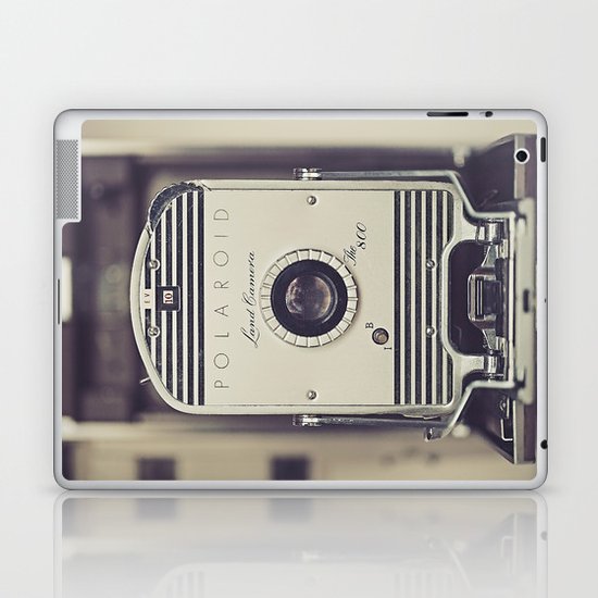 Vintage Polaroid Land Camera The 800 Laptop & iPad Skin