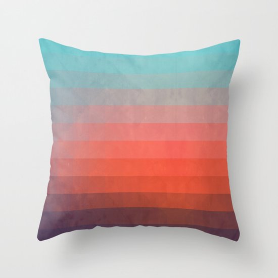 Blww wytxynng Throw Pillow