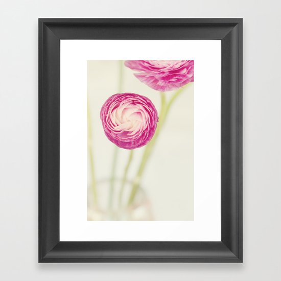 sitting pretty Framed Art Print
