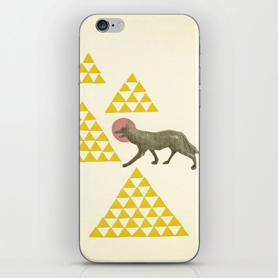 Mountain Wolf iPhone & iPod Skin