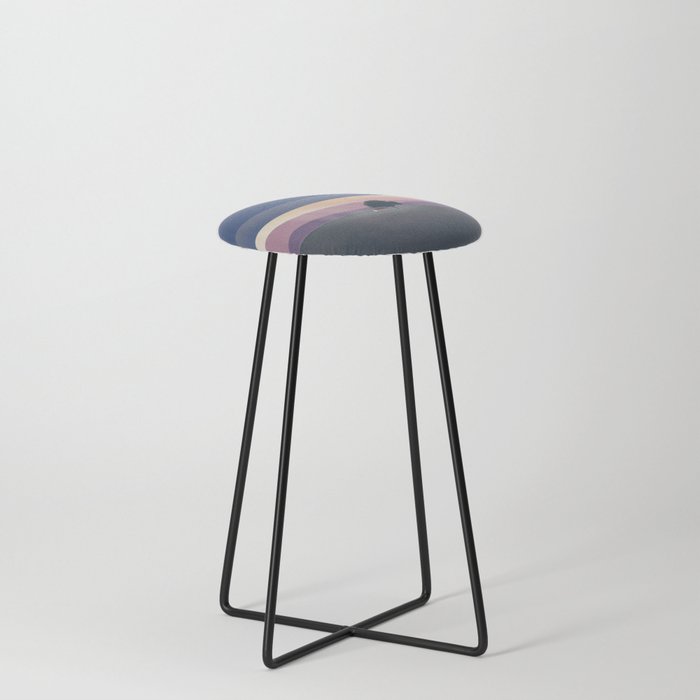 An opening Counter Stool
