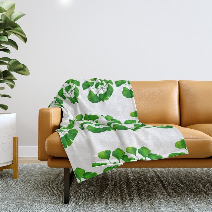 Gingko leaves pattern in green Throw Blanket