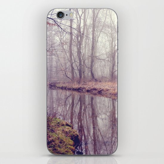 when time stood still iPhone Skin