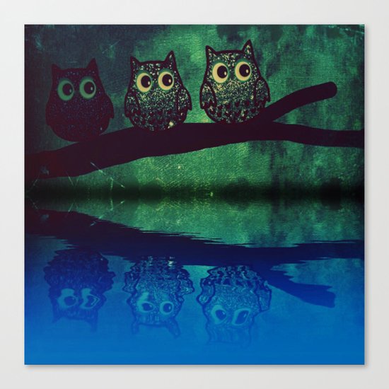 owl-77 Canvas Print