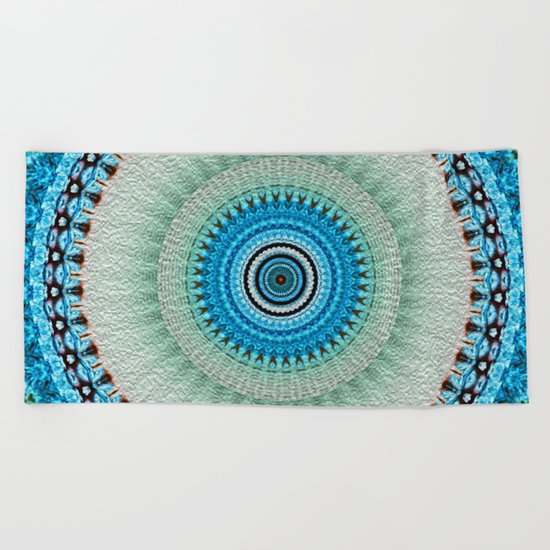 blue floral mandala Beach Towel