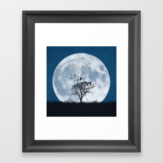 When the moon speaks (part IV) Framed Art Print