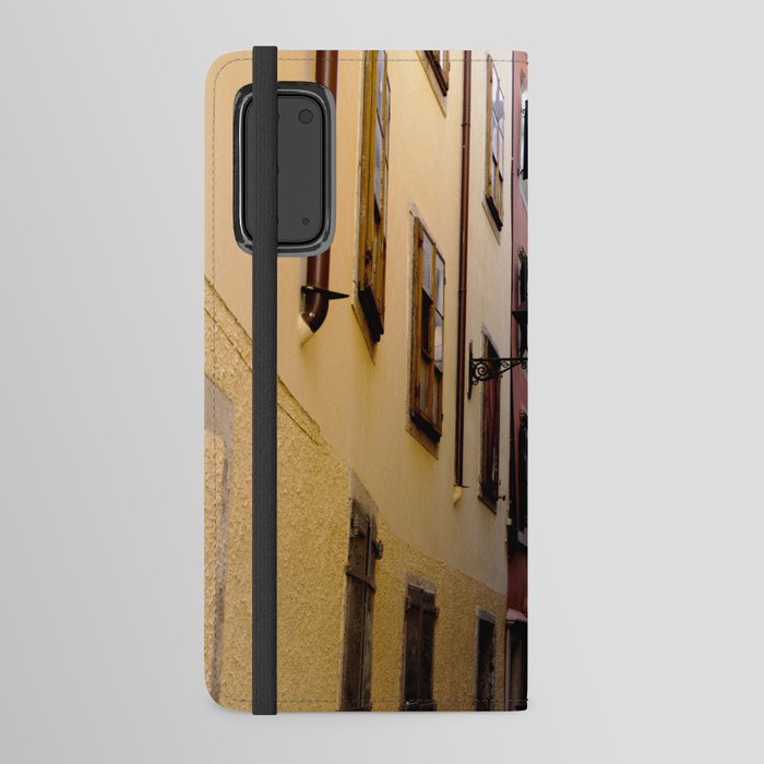 Narrow color street full of vibrant color houses in Italy Android Wallet Case